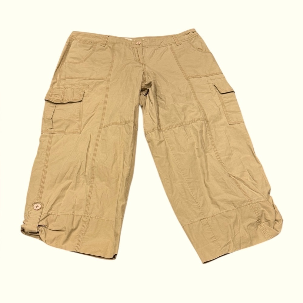 Against The Elements  Women’s Beige Cargo Chino Front Button Up Size 10